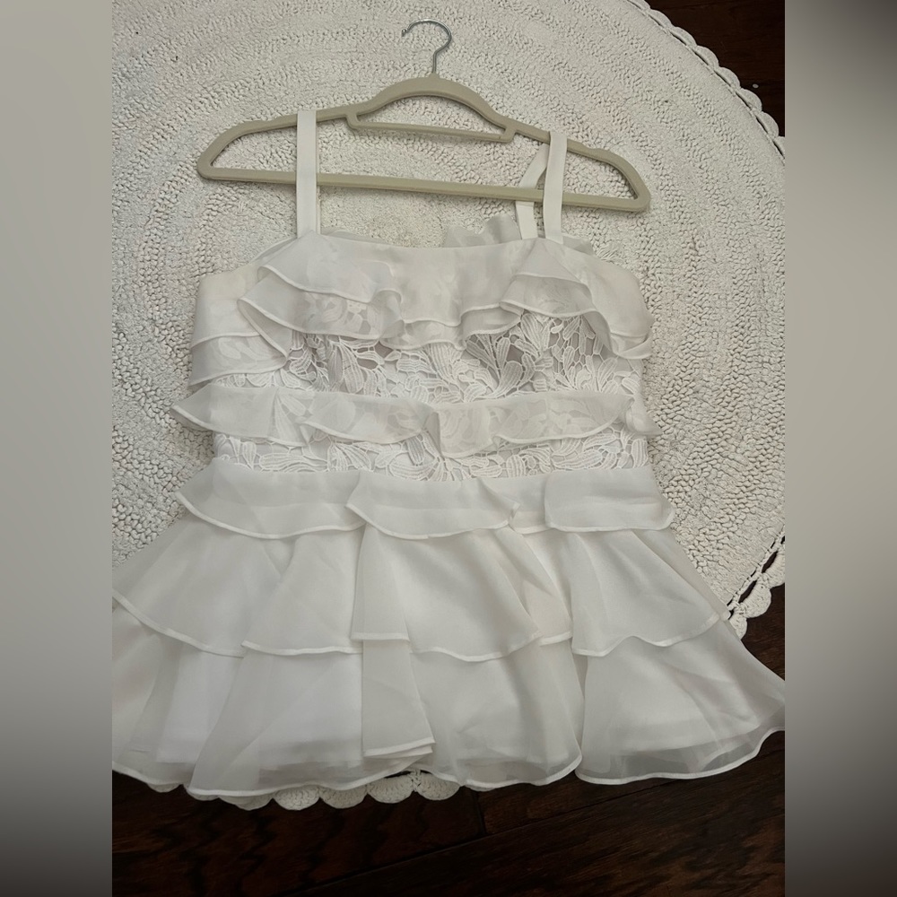 Gorgeous!!! Lilly Pulitzer ruffle blouse white size 6